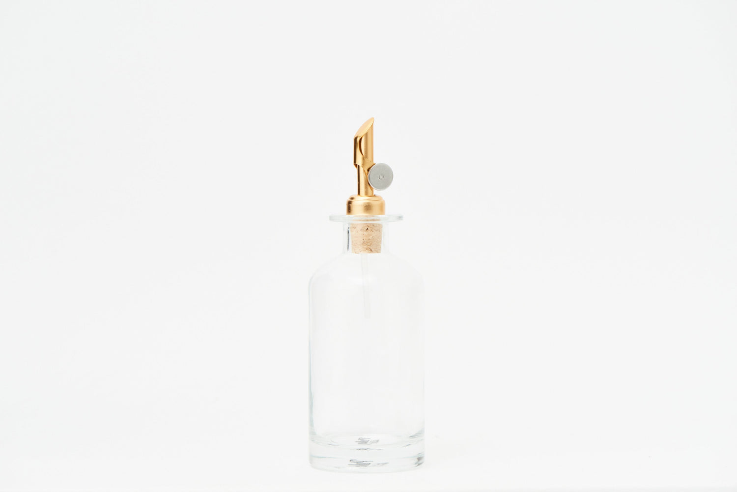 Pullen and Co Mayfair Oil Bottle with brass pourer (7217468866731)
